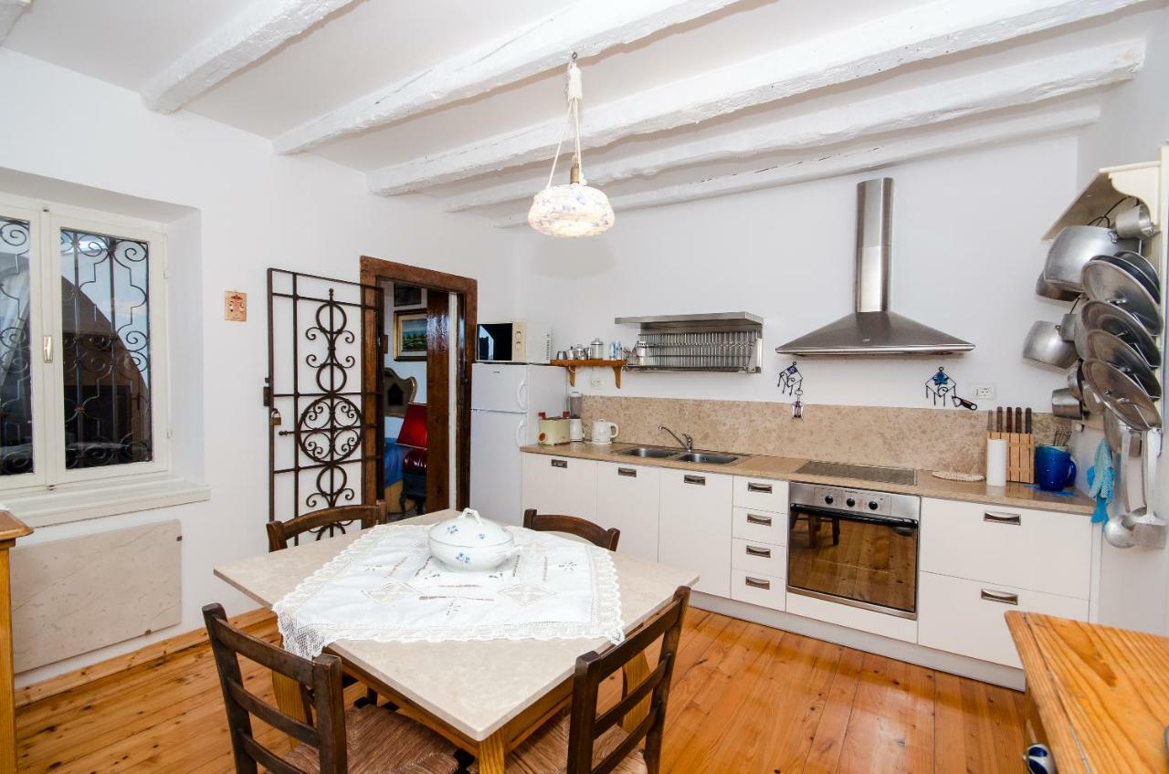 Casa Paola Apartment โรวีน ภายนอก รูปภาพ